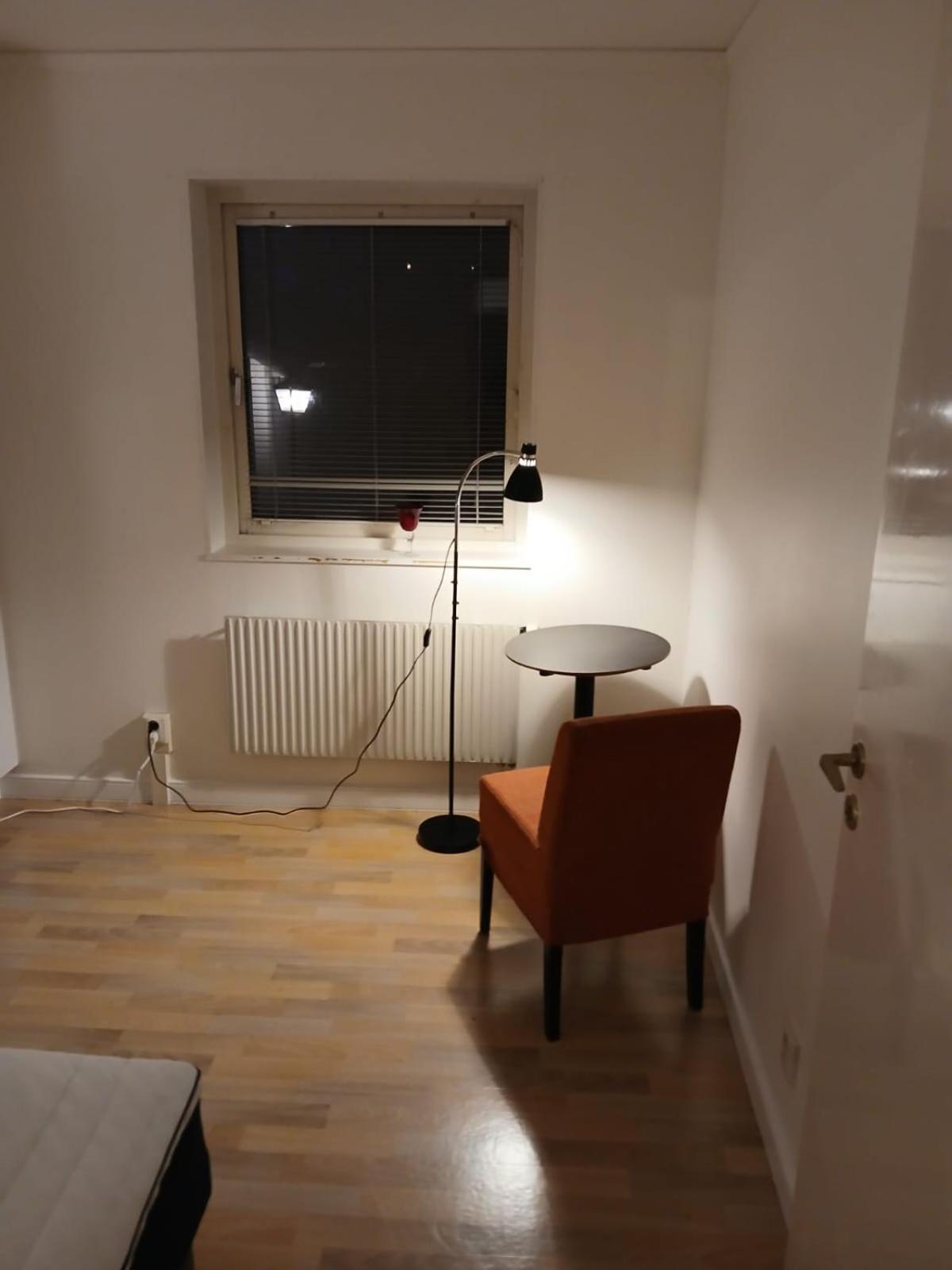 3 Laegenheter Med Totalt 5 Sovrum Och 8 Baeddar Ruda Exterior photo