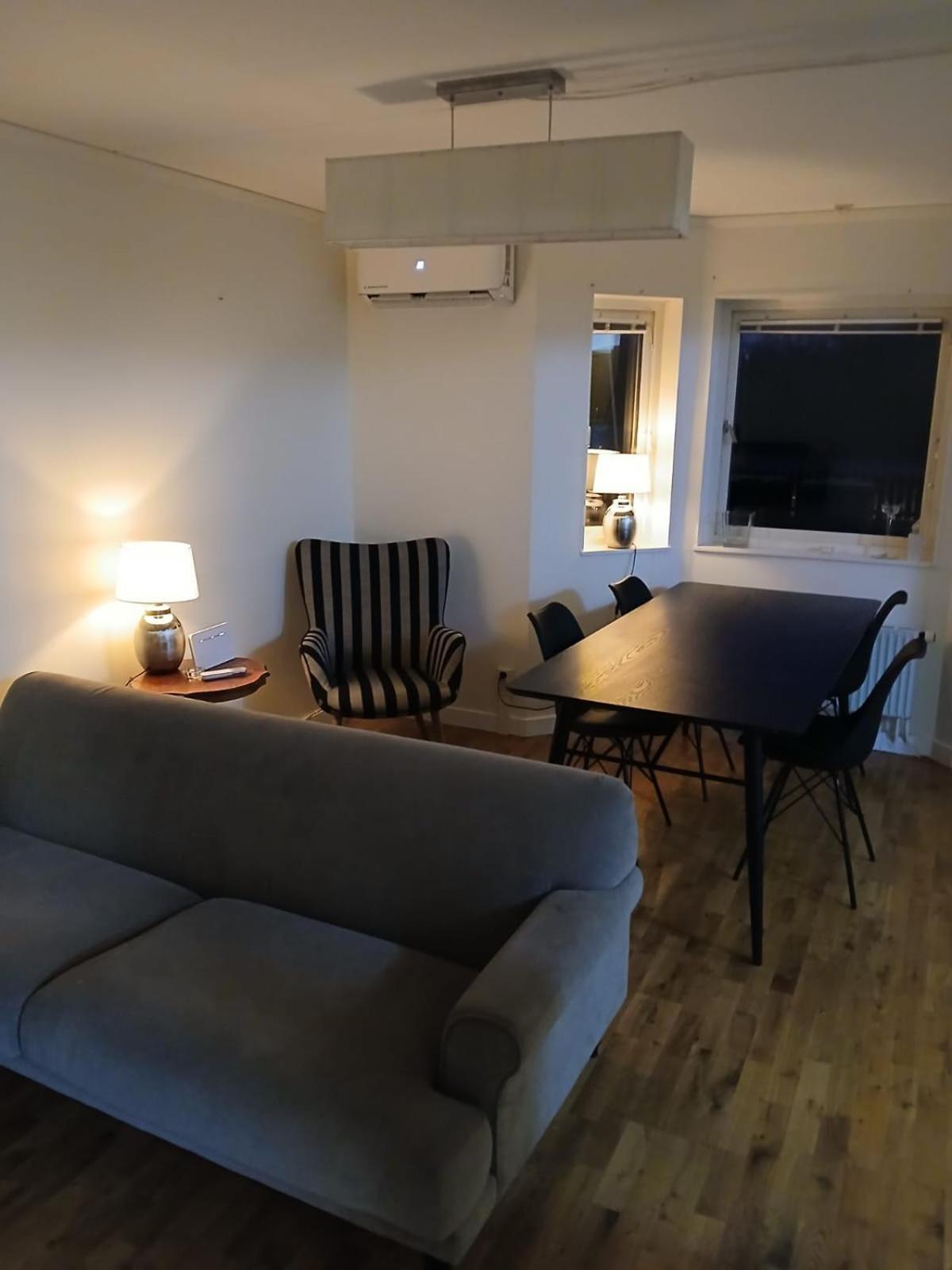 3 Laegenheter Med Totalt 5 Sovrum Och 8 Baeddar Ruda Exterior photo